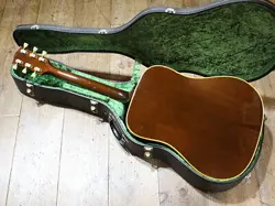 1968 HUMMINGBIRD ACOUSTIC