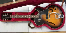GIBSON ES-135 1998 SEMI HOLLOW BODY ELECTRIC GUITAR TESTED! W CASE!