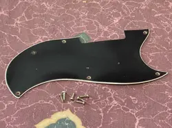 EB-O BASS PICKGUARD