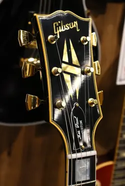 CUSTOM EBONY ULTRA