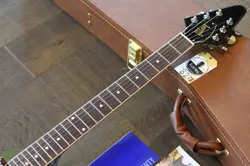 GUITAR OLIVE DRAB