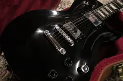 F.B. LES PAUL