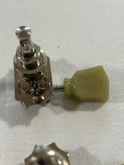 3X3 VINTAGE GREEN