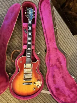 ACE FREHLEY LOOK