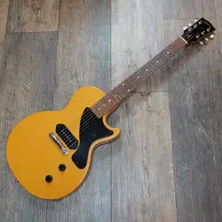 YELLOW 2011 USED