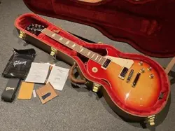 GIBSON LES PAUL DELUXE 70S NO.DG1047