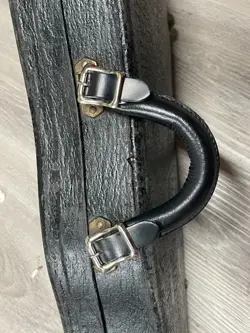 CASE HANDLE FOR