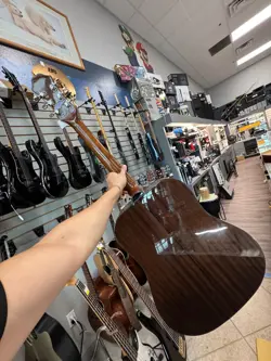 ELECTRIC GUITAR BY