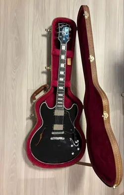 GIBSON MIDTOWN CUSTOM SEMI-HOLLOW ELECTRIC GUITAR BLACK FROM JAPAN