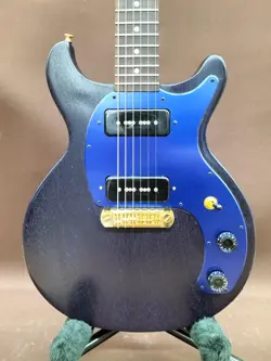 ELECTRIC GUITAR BLUE