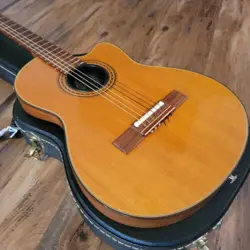 1985 GIBSON CHET ATKINS CLASSIC CUSTOM SHOP EDITION CLASSICAL ELECTRIC GUITAR