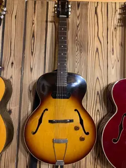 GIBSON ES-125 1963 VINTAGE HOLLOW BODY GUITAR W/ CASE FROM JAPAN