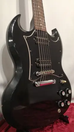 2000 SOLID BODY