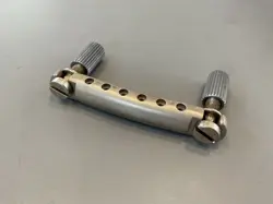 AGED TAILPIECE