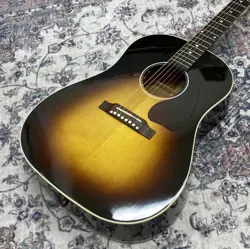 GIBSON J-45 STANDARD 2024 USED