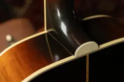 GIBSON J-200 SUNBURST