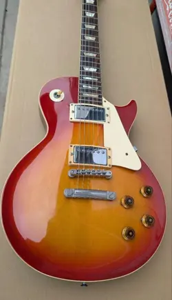 BY GIBSON LES PAUL