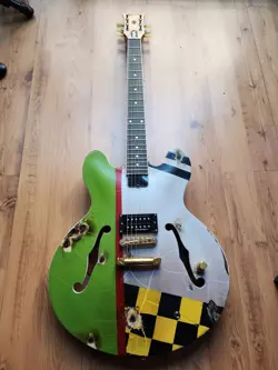 DELONGE GUITAR