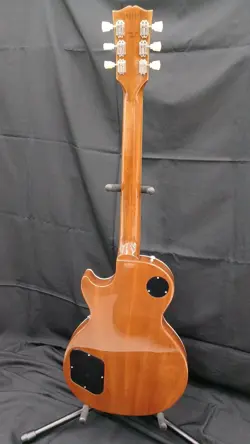 USED ELECTRIC GUTIAR