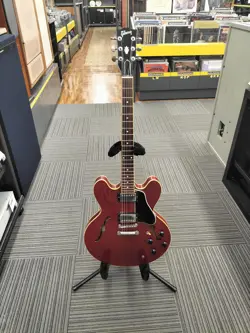 GIBSON SEMI-ACOUSTIC ES-335 DOT CH