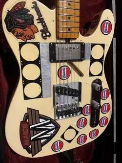 FENDER TELECASTER
