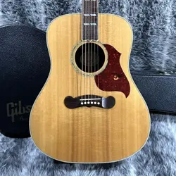GIBSON  SONGWRITER DELUXE STUDIO 2013 ACOUSTIC GUITAR