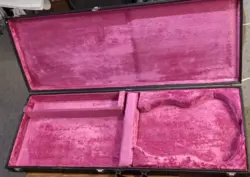 VINTAGE 1970S GIBSON SG RECTANGULAR HARD CASE SQUARE