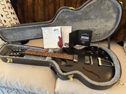 ES-330 2018 SATIN