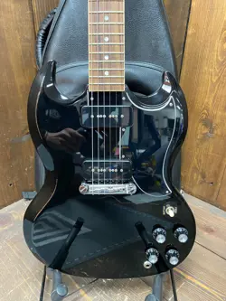 GUITAR USED EBONY