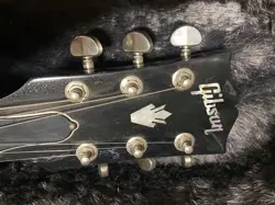 HOLLOW GUITAR