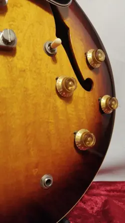 BY GIBSON ES-VS