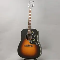 829968 ACOUSTIC GUITAR