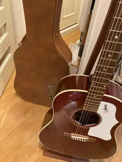 GIBSON J-45 1960S WINE RED COLOR  JAPAN