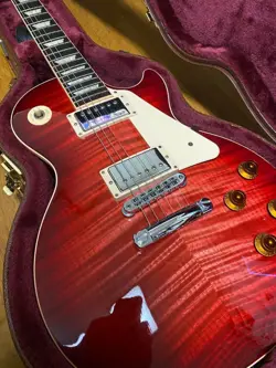 GIBSON STANDARD 2018 ELECTRIC GUITAR BLACK FRETBOARD USED