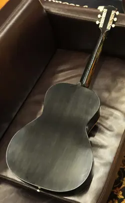 L-00 EBONY