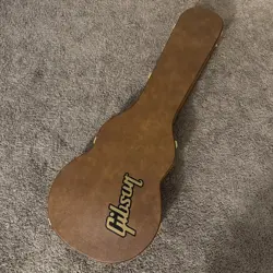 GIBSON USA LES PAUL, MOLDED HARDSHELL CASE -AMERICAN BROWN