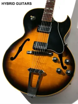 FIGURED NECK