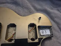 BODY GOLD TOP