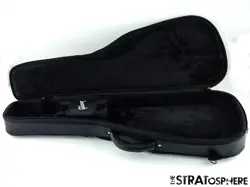 DELUXE LIGHTWEIGHT CASE