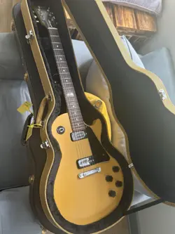 GIBSON LES PAUL TV YELLOW
