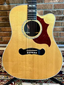 2004 GIBSON SONGWRITER