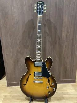 GIBSON CUSTOM SHOP 1963 ES-335 SUNBURST 2001 ELECTRIC GUITAR USED FROM JAPAN