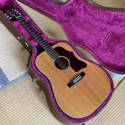 ACOUSTIC GUITAR NO.MG911