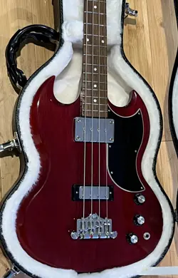 2008 GIBSON SG STANDARD BASS HERITAGE CHERRY RED W/ OHSC