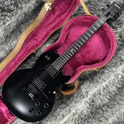 GIBSON LES PAUL STUDIO GOTHIC FLAT BLACK SATIN 2000 USED ELECTRIC GUITAR