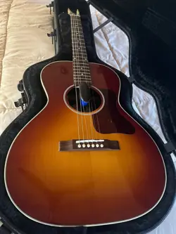 ROSEWOOD ACOUSTIC/ELECTRIC W/OHSC