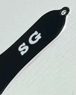 PLATE GUITAR