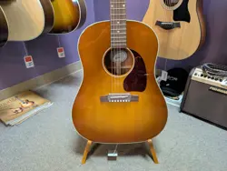 ACOUSTIC GUITAR HERRITAGE
