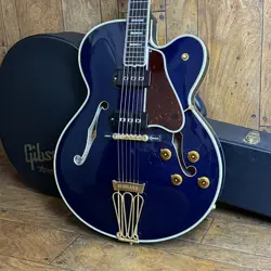 GIBSON CUSTOM SHOP CUSTOM CRIMSON BYRDLAND ALNICO V MEDIUM SCALE MIDNIGHT BLUE