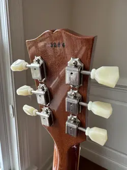 R7 LES PAUL